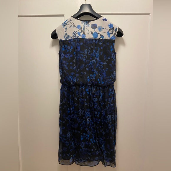 Adrianna Papell Blue White Black Floral Dress - Size M / Medium - Picture 4 of 10